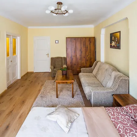 Apartment Krakivska 15 Lviv