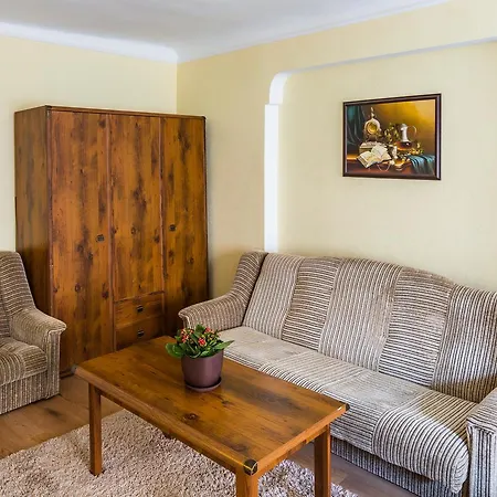 Krakivska 15 Lägenhet