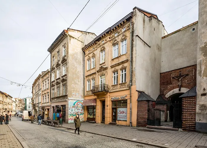 Lägenhet Krakivska 15 *